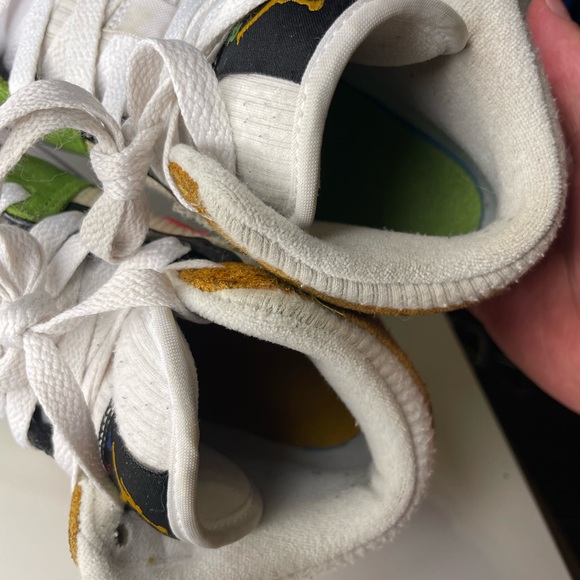 Kid's Air Jordan 1 Mid SE GS "Messy Room boys size 4Y - Picture 7 of 7